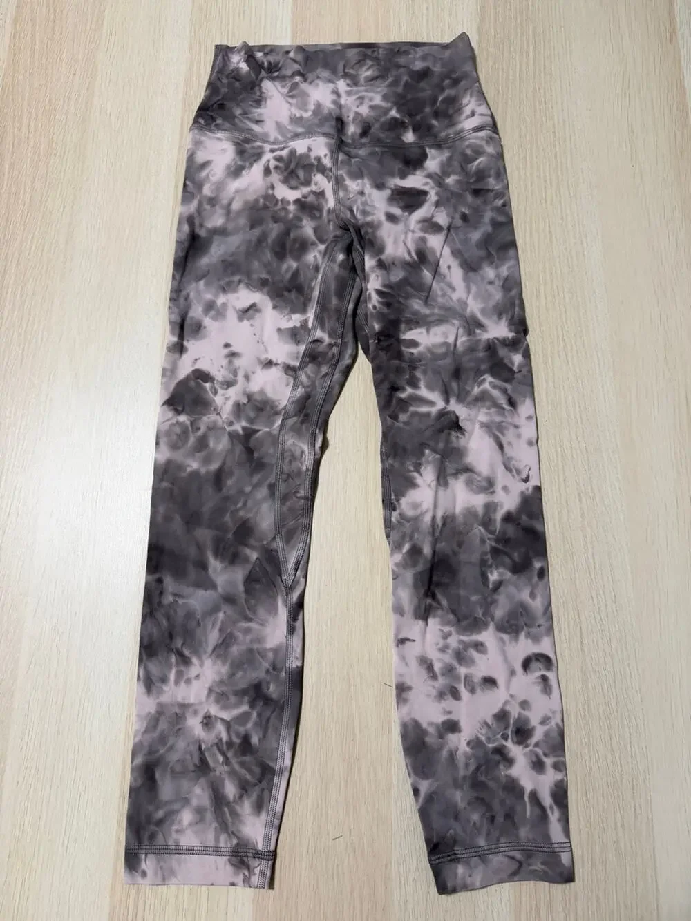 Lululemon Align High Rise 25” Diamond Dye Leggings - Pink and Charcoal - size 4